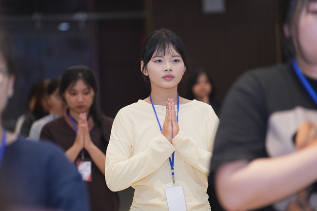 BUỔI TOẠ ĐÀM “THƯƠNG NHỮNG ĐÓA HOA ĐỜI” TRƯỚC THỀM KHÓA TU “SINH VIÊN HƯỚNG VỀ PHẬT PHÁP”.
