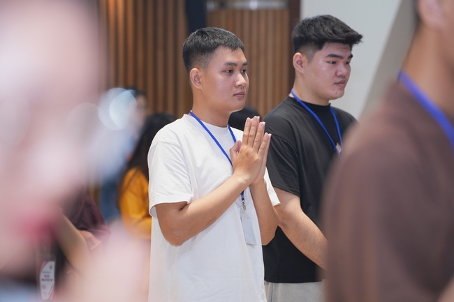 BUỔI TOẠ ĐÀM “THƯƠNG NHỮNG ĐÓA HOA ĐỜI” TRƯỚC THỀM KHÓA TU “SINH VIÊN HƯỚNG VỀ PHẬT PHÁP”.