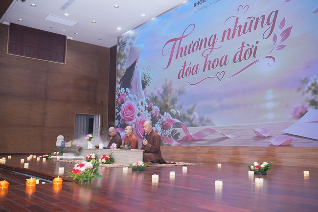 BUỔI TOẠ ĐÀM “THƯƠNG NHỮNG ĐÓA HOA ĐỜI” TRƯỚC THỀM KHÓA TU “SINH VIÊN HƯỚNG VỀ PHẬT PHÁP”.