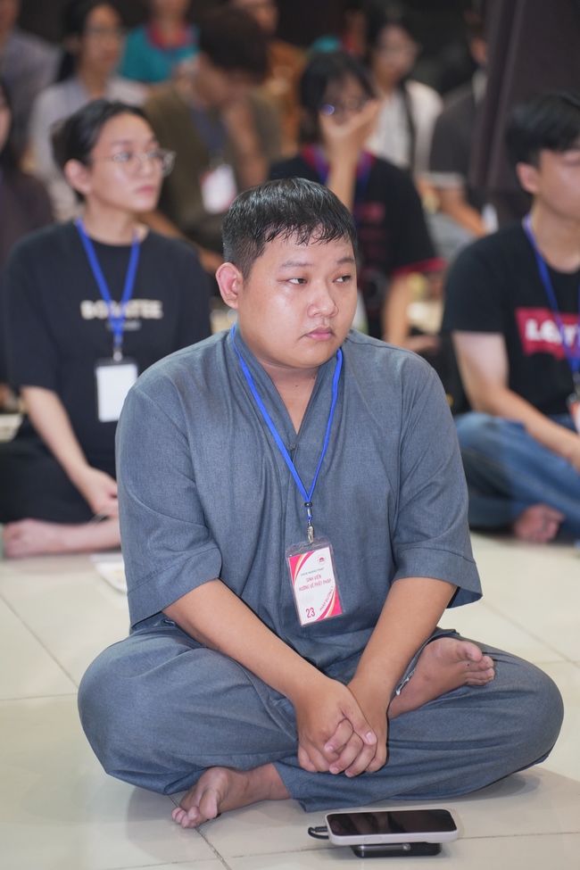 BUỔI TOẠ ĐÀM “THƯƠNG NHỮNG ĐÓA HOA ĐỜI” TRƯỚC THỀM KHÓA TU “SINH VIÊN HƯỚNG VỀ PHẬT PHÁP”.