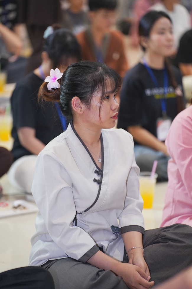 BUỔI TOẠ ĐÀM “THƯƠNG NHỮNG ĐÓA HOA ĐỜI” TRƯỚC THỀM KHÓA TU “SINH VIÊN HƯỚNG VỀ PHẬT PHÁP”.