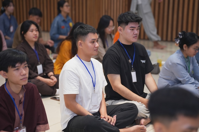 BUỔI TOẠ ĐÀM “THƯƠNG NHỮNG ĐÓA HOA ĐỜI” TRƯỚC THỀM KHÓA TU “SINH VIÊN HƯỚNG VỀ PHẬT PHÁP”.