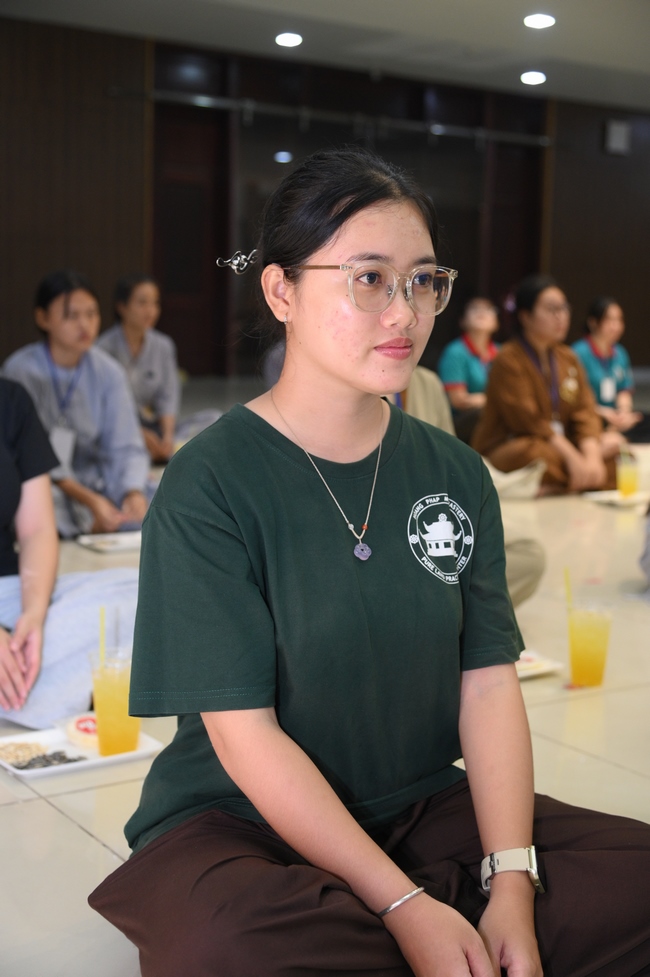 BUỔI TOẠ ĐÀM “THƯƠNG NHỮNG ĐÓA HOA ĐỜI” TRƯỚC THỀM KHÓA TU “SINH VIÊN HƯỚNG VỀ PHẬT PHÁP”.