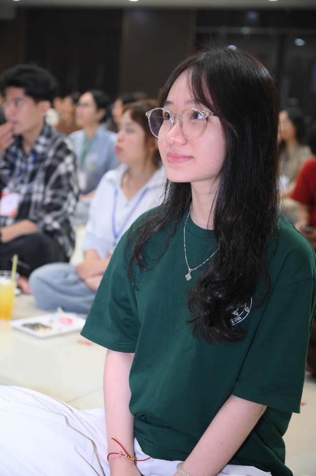BUỔI TOẠ ĐÀM “THƯƠNG NHỮNG ĐÓA HOA ĐỜI” TRƯỚC THỀM KHÓA TU “SINH VIÊN HƯỚNG VỀ PHẬT PHÁP”.