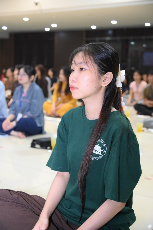 BUỔI TOẠ ĐÀM “THƯƠNG NHỮNG ĐÓA HOA ĐỜI” TRƯỚC THỀM KHÓA TU “SINH VIÊN HƯỚNG VỀ PHẬT PHÁP”.