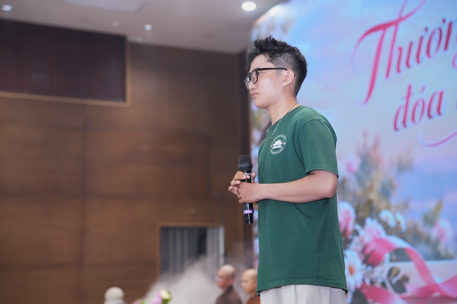 BUỔI TOẠ ĐÀM “THƯƠNG NHỮNG ĐÓA HOA ĐỜI” TRƯỚC THỀM KHÓA TU “SINH VIÊN HƯỚNG VỀ PHẬT PHÁP”.