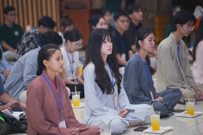 BUỔI TOẠ ĐÀM “THƯƠNG NHỮNG ĐÓA HOA ĐỜI” TRƯỚC THỀM KHÓA TU “SINH VIÊN HƯỚNG VỀ PHẬT PHÁP”.