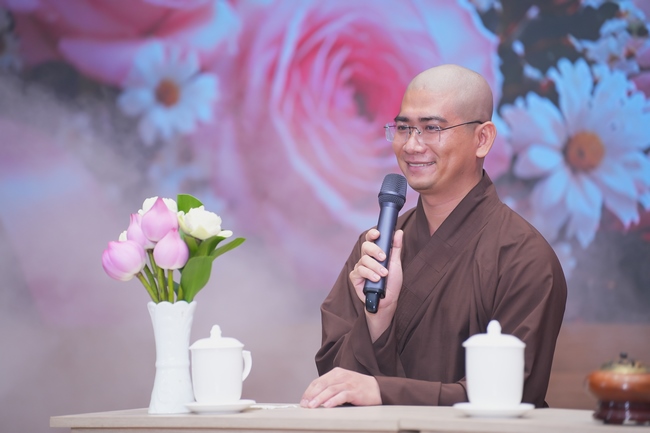 BUỔI TOẠ ĐÀM “THƯƠNG NHỮNG ĐÓA HOA ĐỜI” TRƯỚC THỀM KHÓA TU “SINH VIÊN HƯỚNG VỀ PHẬT PHÁP”.