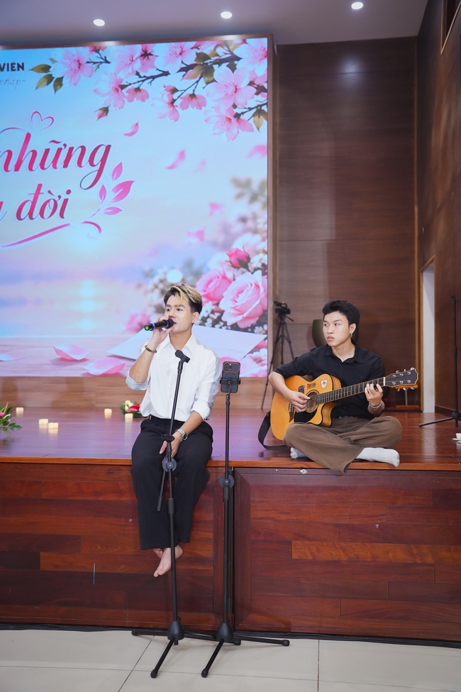 BUỔI TOẠ ĐÀM “THƯƠNG NHỮNG ĐÓA HOA ĐỜI” TRƯỚC THỀM KHÓA TU “SINH VIÊN HƯỚNG VỀ PHẬT PHÁP”.