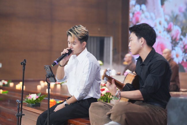 BUỔI TOẠ ĐÀM “THƯƠNG NHỮNG ĐÓA HOA ĐỜI” TRƯỚC THỀM KHÓA TU “SINH VIÊN HƯỚNG VỀ PHẬT PHÁP”.