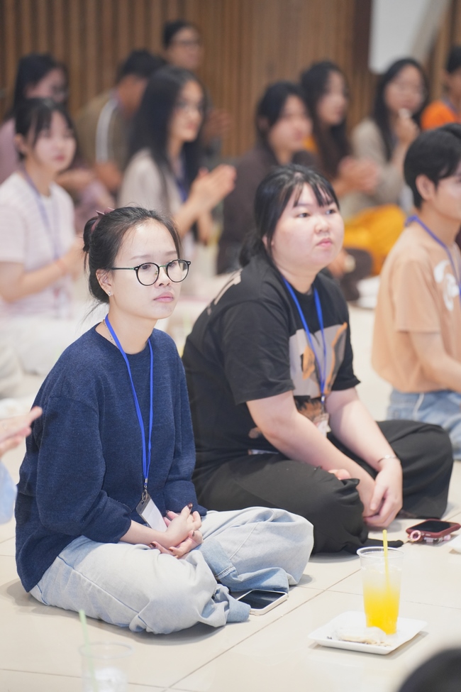 BUỔI TOẠ ĐÀM “THƯƠNG NHỮNG ĐÓA HOA ĐỜI” TRƯỚC THỀM KHÓA TU “SINH VIÊN HƯỚNG VỀ PHẬT PHÁP”.