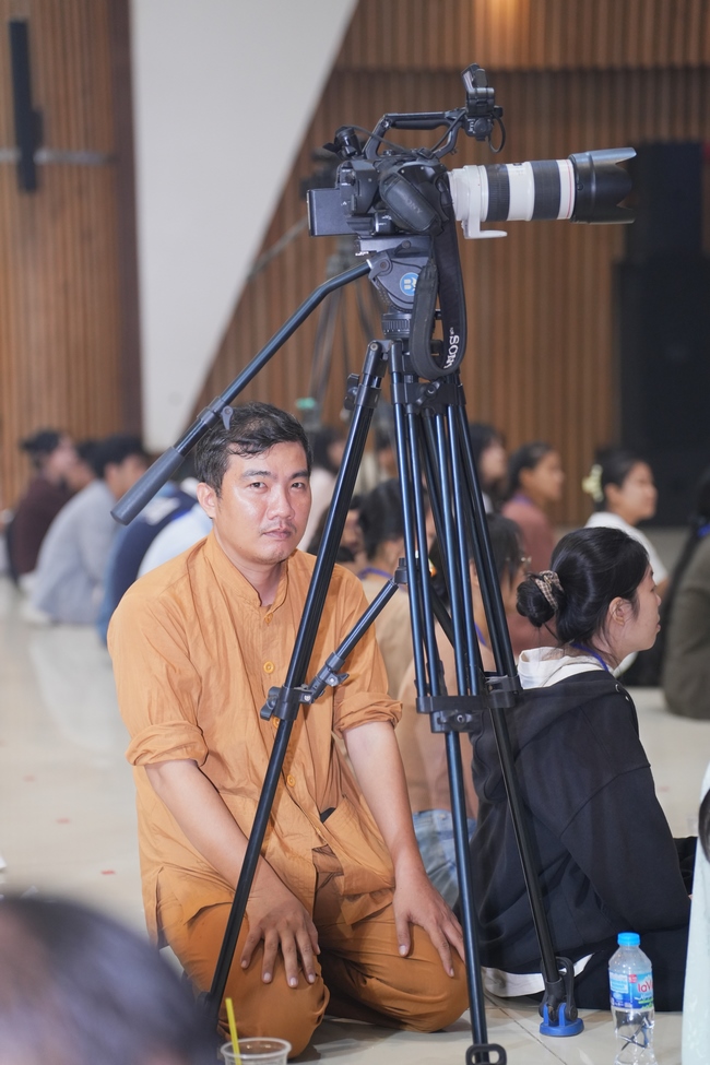 BUỔI TOẠ ĐÀM “THƯƠNG NHỮNG ĐÓA HOA ĐỜI” TRƯỚC THỀM KHÓA TU “SINH VIÊN HƯỚNG VỀ PHẬT PHÁP”.