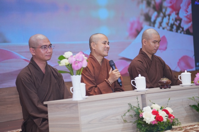 BUỔI TOẠ ĐÀM “THƯƠNG NHỮNG ĐÓA HOA ĐỜI” TRƯỚC THỀM KHÓA TU “SINH VIÊN HƯỚNG VỀ PHẬT PHÁP”.