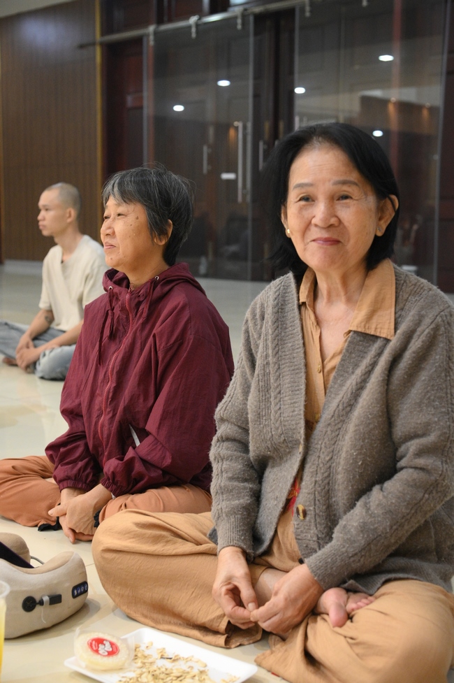 BUỔI TOẠ ĐÀM “THƯƠNG NHỮNG ĐÓA HOA ĐỜI” TRƯỚC THỀM KHÓA TU “SINH VIÊN HƯỚNG VỀ PHẬT PHÁP”.