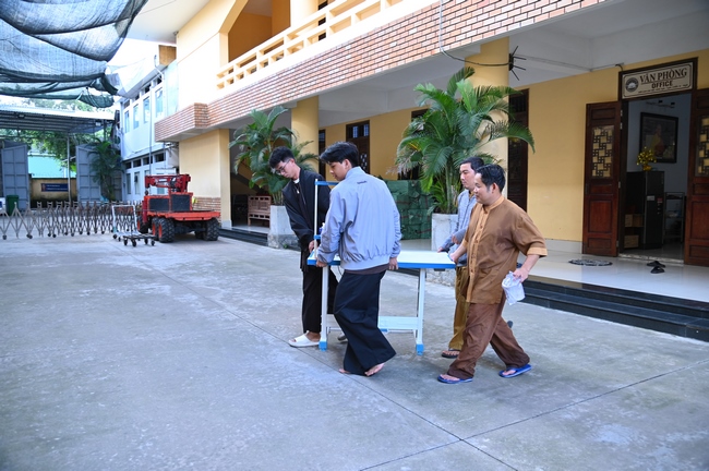 Chương trình từ thiện “Phương tiện nghĩa tình”.