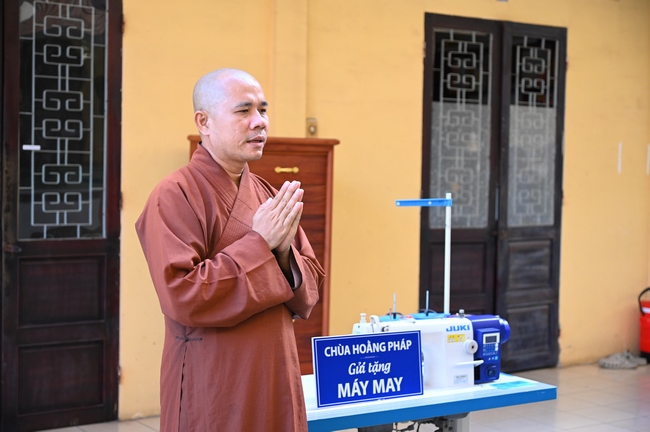 Chương trình từ thiện “Phương tiện nghĩa tình”.