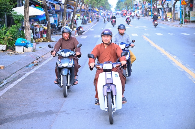 Chương trình từ thiện “Phương tiện nghĩa tình”.
