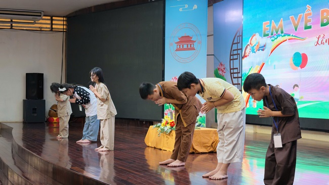 KHÓA TU THIẾU NHI EM VỀ BÊN PHẬT LẦN THỨ 79.