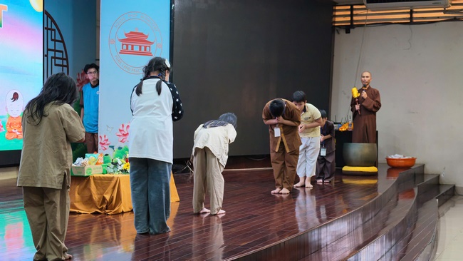KHÓA TU THIẾU NHI EM VỀ BÊN PHẬT LẦN THỨ 79.