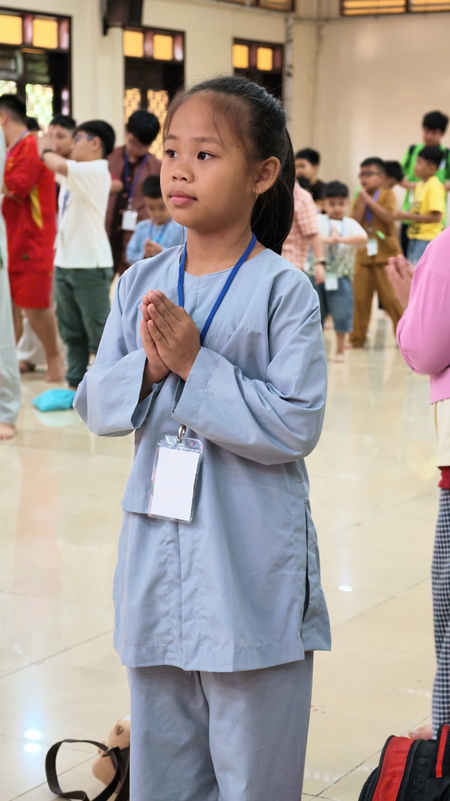 KHÓA TU THIẾU NHI EM VỀ BÊN PHẬT LẦN THỨ 79.