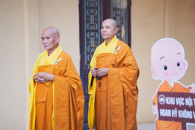 KHÓA TU NIỆM PHẬT MỘT NGÀY | CHÙA HOẰNG PHÁP.