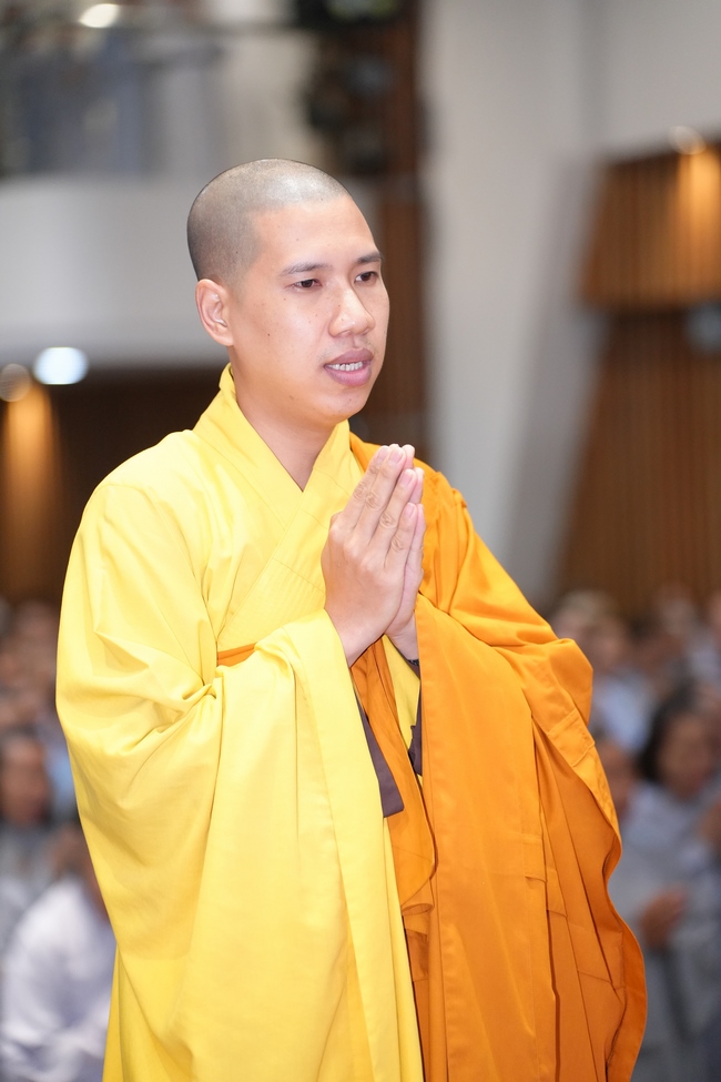 KHÓA TU NIỆM PHẬT MỘT NGÀY | CHÙA HOẰNG PHÁP.