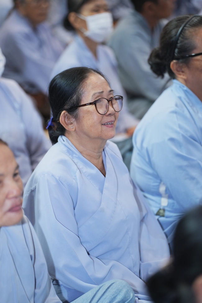 KHÓA TU NIỆM PHẬT MỘT NGÀY | CHÙA HOẰNG PHÁP.