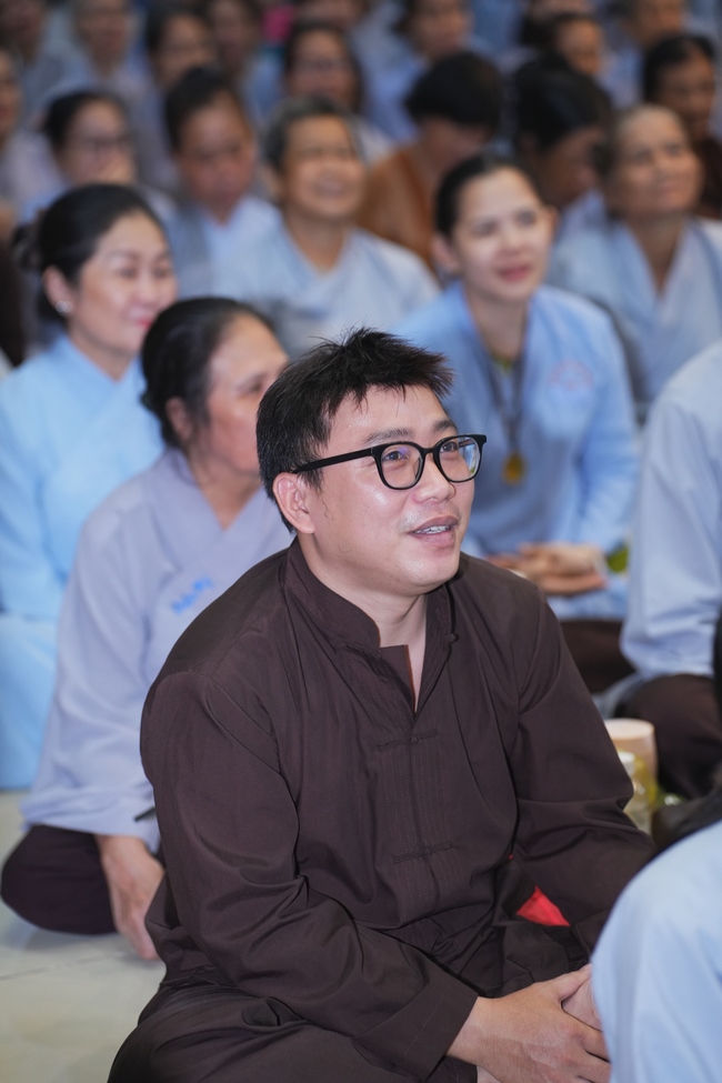 KHÓA TU NIỆM PHẬT MỘT NGÀY | CHÙA HOẰNG PHÁP.