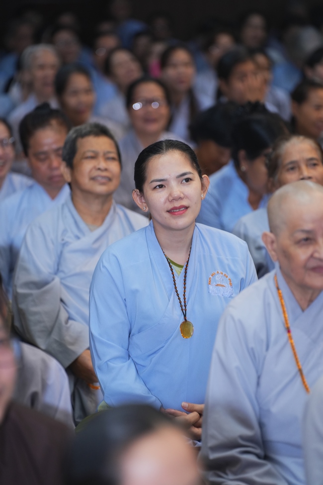 KHÓA TU NIỆM PHẬT MỘT NGÀY | CHÙA HOẰNG PHÁP.