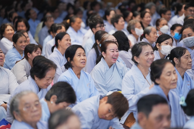 KHÓA TU NIỆM PHẬT MỘT NGÀY | CHÙA HOẰNG PHÁP.