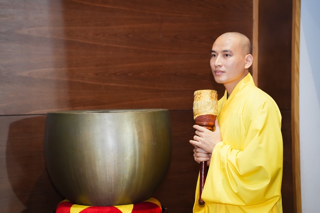 KHÓA TU NIỆM PHẬT MỘT NGÀY | CHÙA HOẰNG PHÁP.