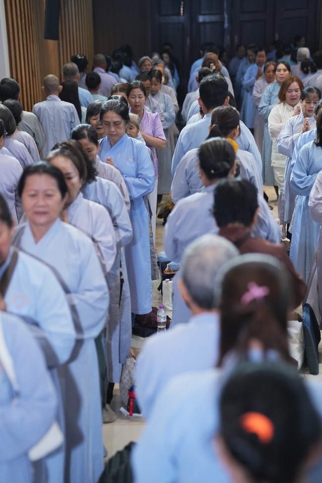 KHÓA TU NIỆM PHẬT MỘT NGÀY | CHÙA HOẰNG PHÁP.