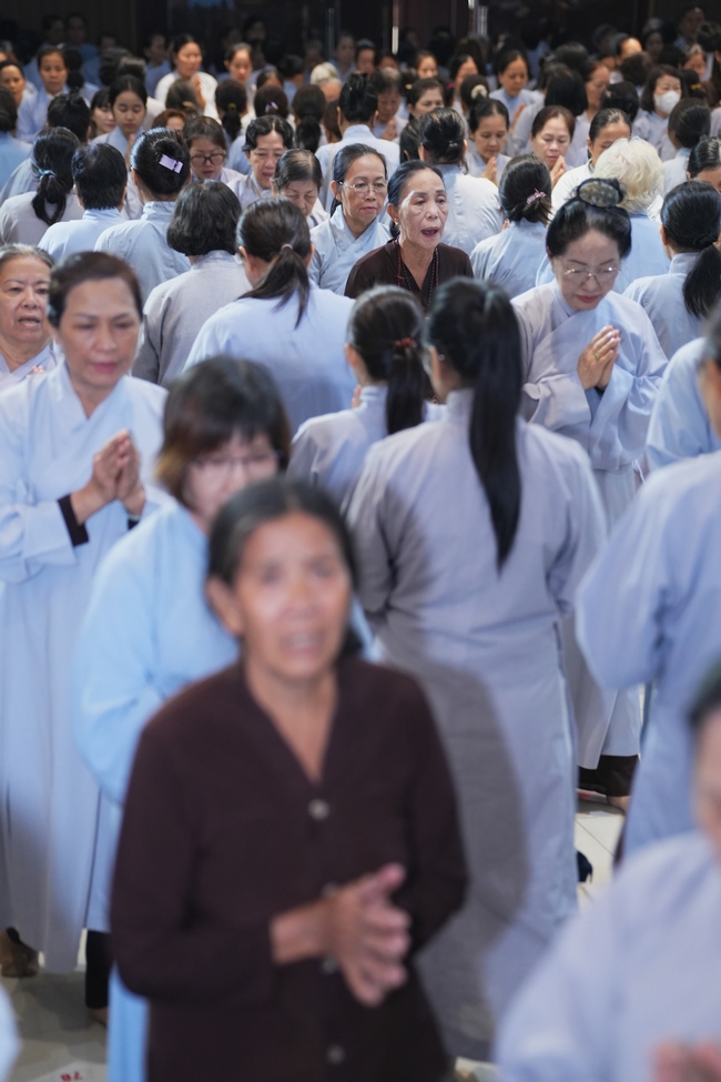 KHÓA TU NIỆM PHẬT MỘT NGÀY | CHÙA HOẰNG PHÁP.