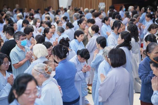KHÓA TU NIỆM PHẬT MỘT NGÀY | CHÙA HOẰNG PHÁP.