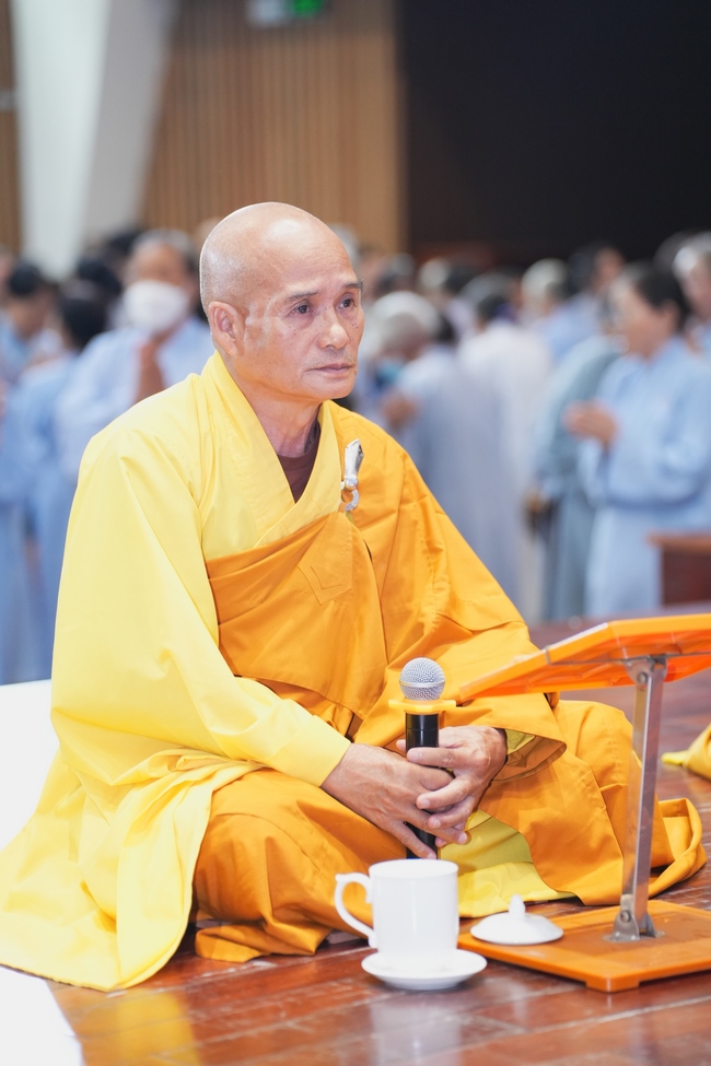 KHÓA TU NIỆM PHẬT MỘT NGÀY | CHÙA HOẰNG PHÁP.