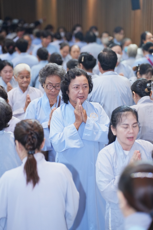 KHÓA TU NIỆM PHẬT MỘT NGÀY | CHÙA HOẰNG PHÁP.