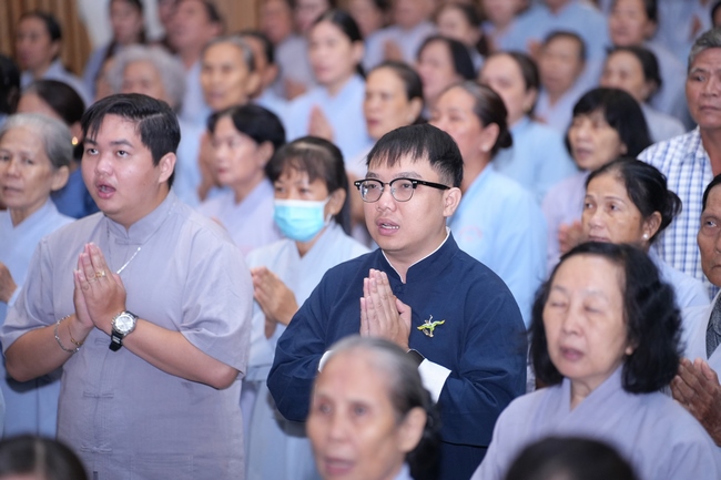KHÓA TU NIỆM PHẬT MỘT NGÀY | CHÙA HOẰNG PHÁP.