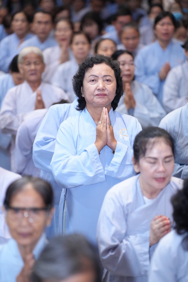 KHÓA TU NIỆM PHẬT MỘT NGÀY | CHÙA HOẰNG PHÁP.