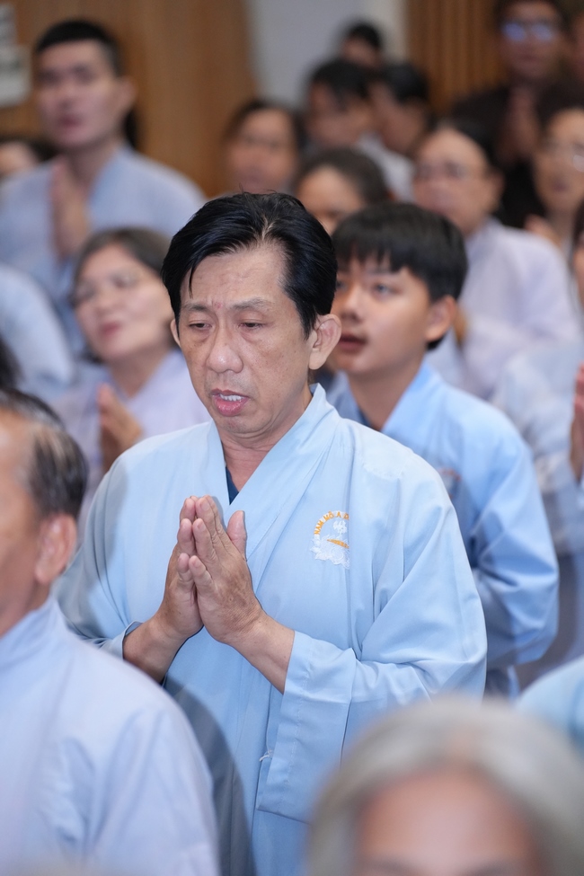 KHÓA TU NIỆM PHẬT MỘT NGÀY | CHÙA HOẰNG PHÁP.