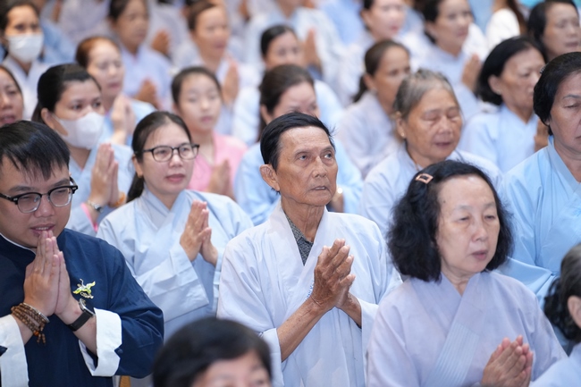 KHÓA TU NIỆM PHẬT MỘT NGÀY | CHÙA HOẰNG PHÁP.