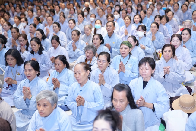 KHÓA TU NIỆM PHẬT MỘT NGÀY | CHÙA HOẰNG PHÁP.