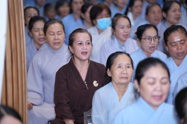 KHÓA TU NIỆM PHẬT MỘT NGÀY | CHÙA HOẰNG PHÁP.