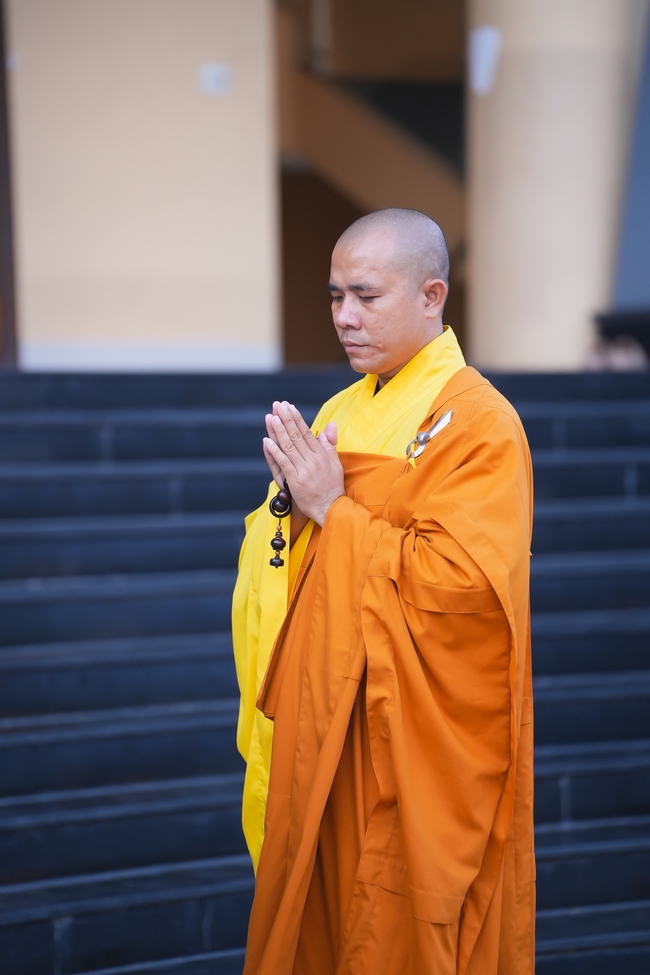 KHÓA TU NIỆM PHẬT MỘT NGÀY | CHÙA HOẰNG PHÁP.
