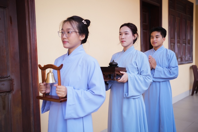 KHÓA TU NIỆM PHẬT MỘT NGÀY | CHÙA HOẰNG PHÁP.