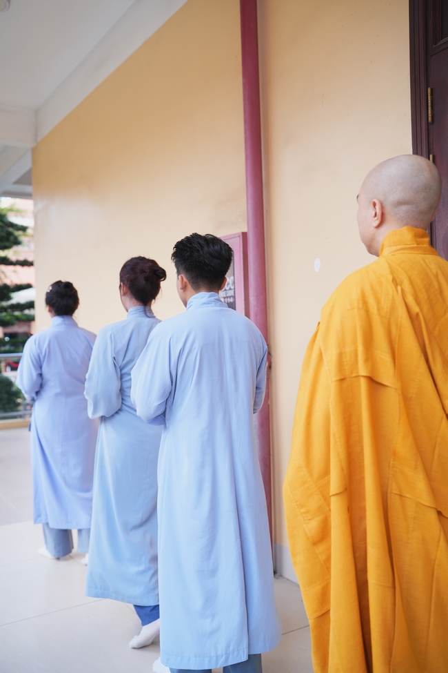 KHÓA TU NIỆM PHẬT MỘT NGÀY | CHÙA HOẰNG PHÁP.