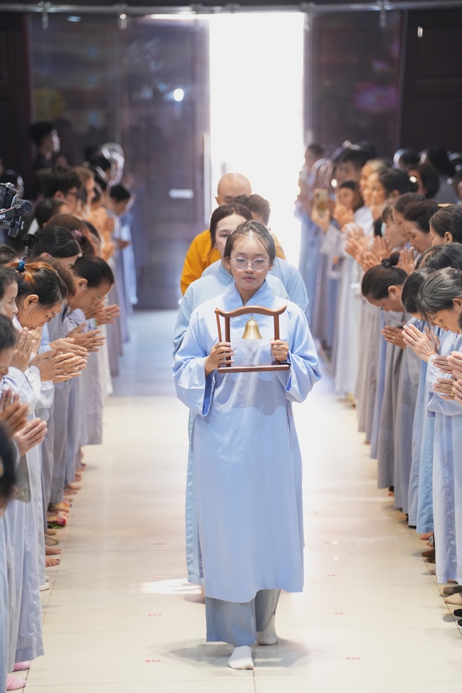 KHÓA TU NIỆM PHẬT MỘT NGÀY | CHÙA HOẰNG PHÁP.