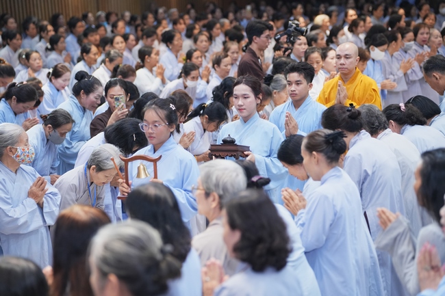 KHÓA TU NIỆM PHẬT MỘT NGÀY | CHÙA HOẰNG PHÁP.