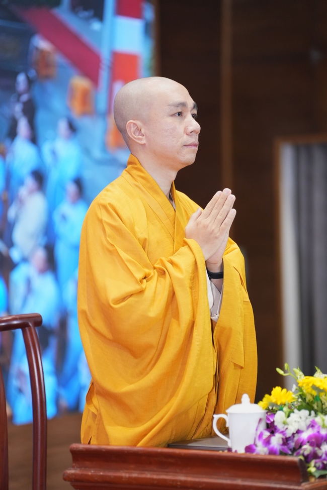 KHÓA TU NIỆM PHẬT MỘT NGÀY | CHÙA HOẰNG PHÁP.