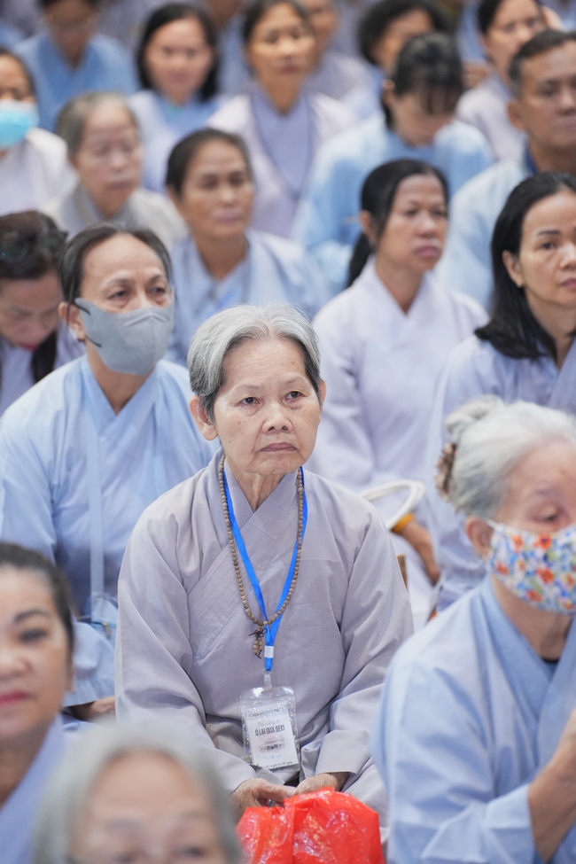 KHÓA TU NIỆM PHẬT MỘT NGÀY | CHÙA HOẰNG PHÁP.