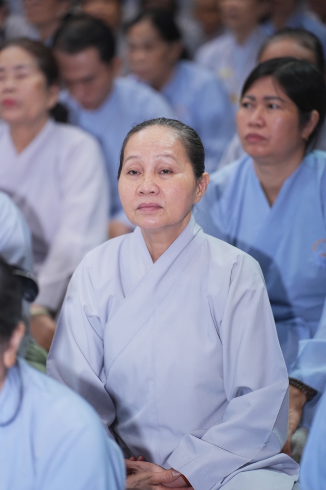 KHÓA TU NIỆM PHẬT MỘT NGÀY | CHÙA HOẰNG PHÁP.